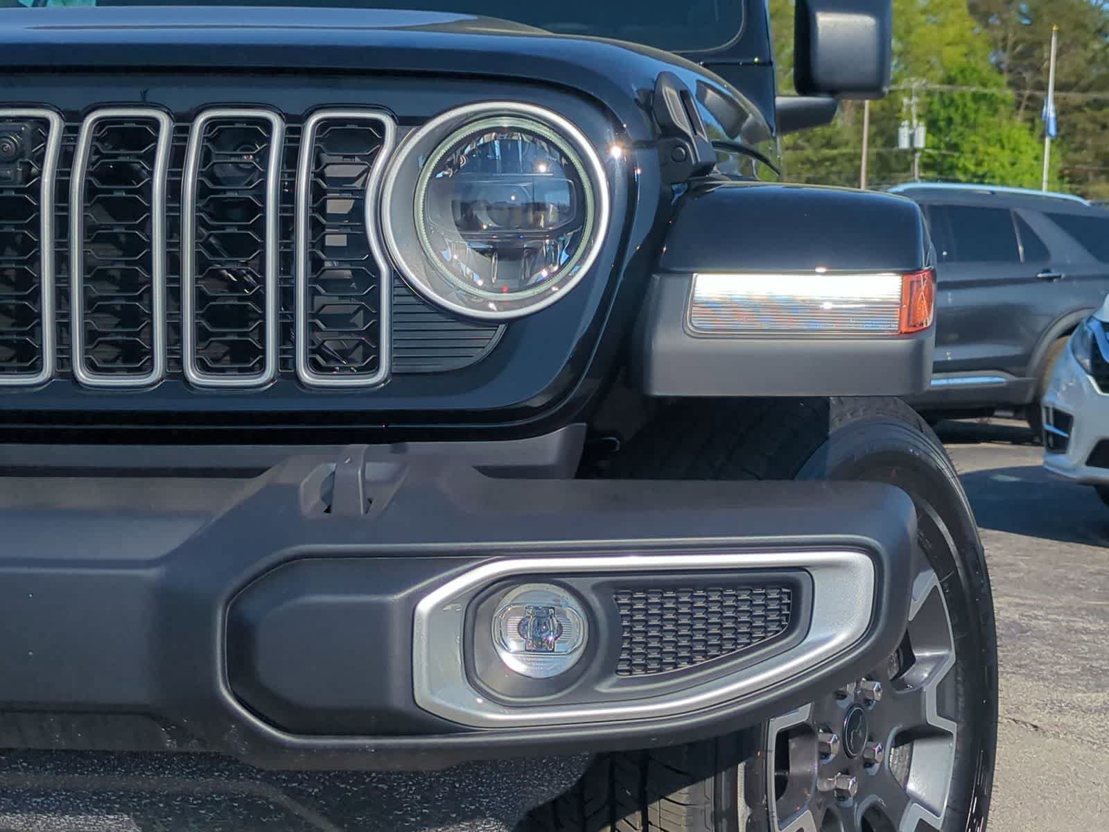 New 2026 Jeep Wrangler Unlimited Sahara w/ Safety Group AWD/4WD image 11