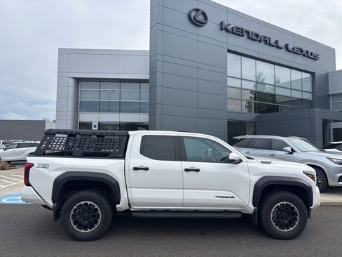 Used 2024 Toyota Tacoma TRD Off-Road w/ TRD Off Road Upgrade Package image 2