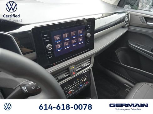 Certified 2025 Volkswagen Taos SE AWD/4WD image 24