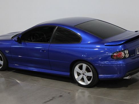 Used 2006 Pontiac GTO RWD image 10