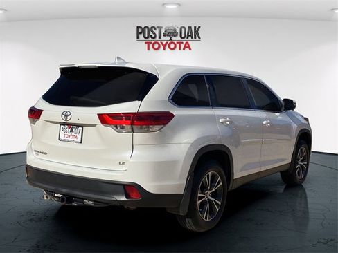 Used 2019 Toyota Highlander Plus image 7