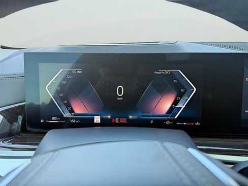 Used 2024 BMW X7 xDrive40i image 21