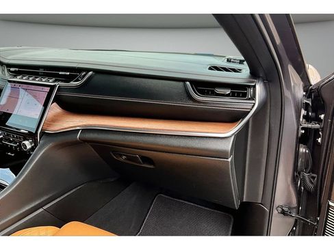 Certified 2025 Jeep Grand Cherokee Summit w/ Obsidian Package AWD/4WD image 49