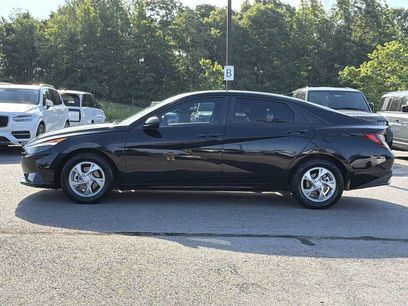 Used 2023 Hyundai Elantra SE