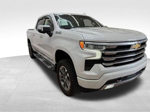 Used 2023 Chevrolet Silverado 1500 High Country w/ Z71 Off-Road Package image 7