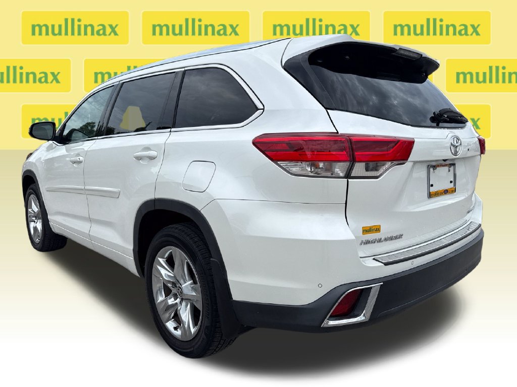 Used 2019 Toyota Highlander Limited AWD/4WD image 10