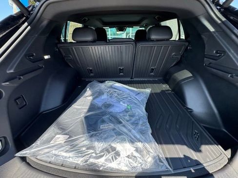 New 2025 Chevrolet Equinox EV LT w/ Convenience Package II FWD image 9