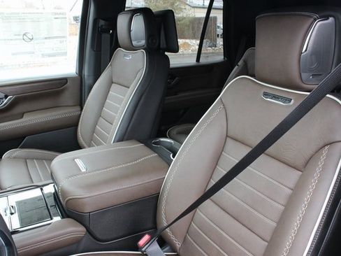 New 2026 GMC Yukon Denali Ultimate image 2