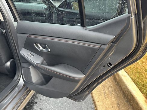 Used 2024 Nissan Sentra SR w/ SR Premium Package image 13