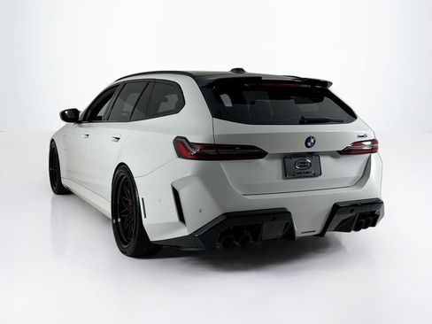 Used 2026 BMW M5 Touring AWD/4WD image 3