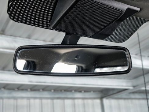 Used 2021 Ford F350 Lariat w/ Chrome Package image 23