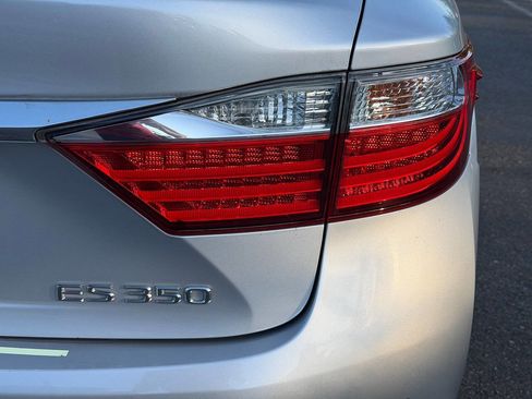 Used 2015 Lexus ES 350 w/ Premium Package FWD image 64