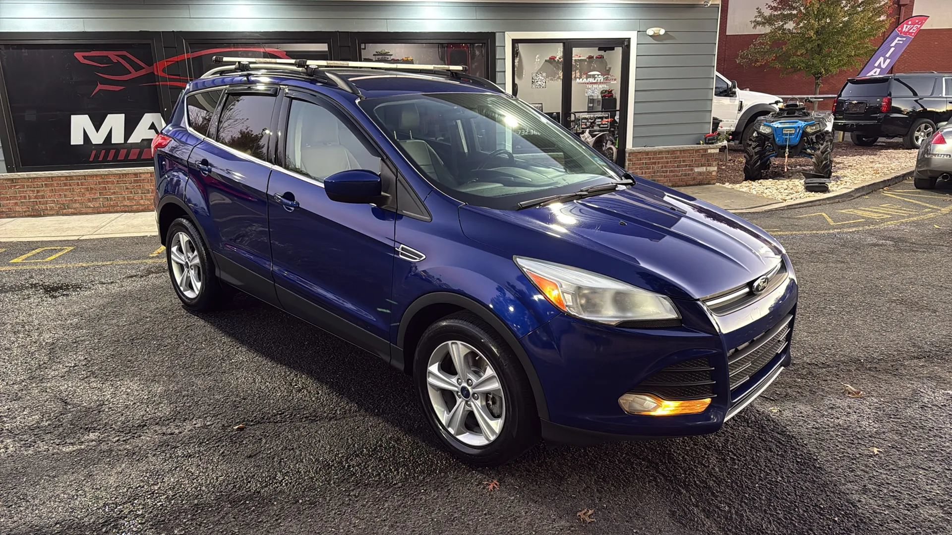 Used 2015 Ford Escape SE w/ Equipment Group 201A AWD/4WD image 3