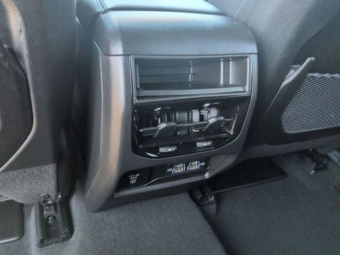 Used 2023 Jeep Grand Cherokee Altitude AWD/4WD image 24