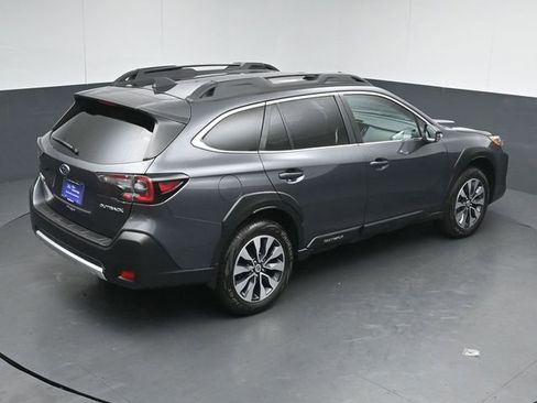 Used 2023 Subaru Outback Limited image 47