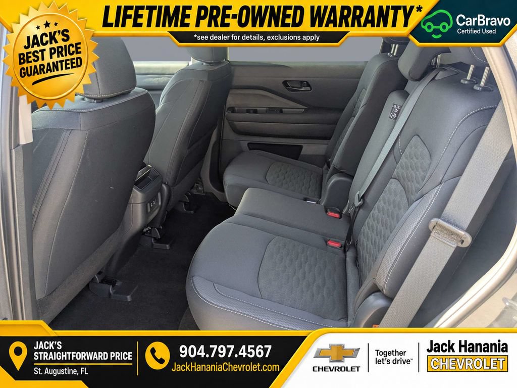 Used 2026 Nissan Pathfinder S FWD image 18