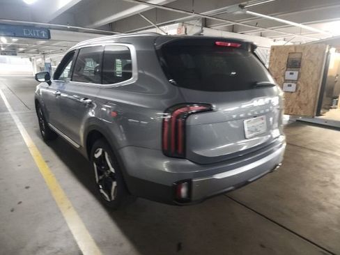 Certified 2025 Kia Telluride EX FWD image 4