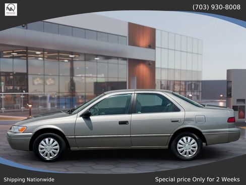 Used 1998 Toyota Camry LE FWD image 5
