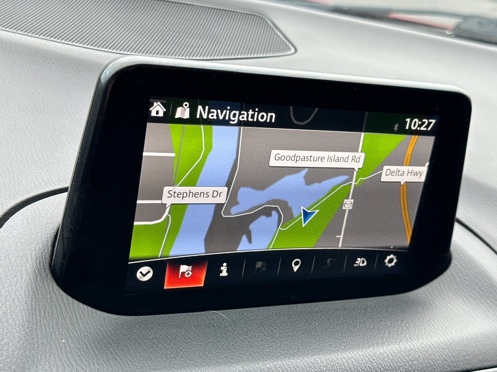 Used 2018 MAZDA MAZDA3 Touring FWD image 19