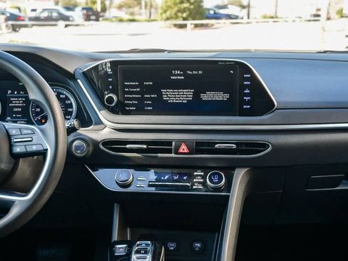 Used 2023 Hyundai Sonata SEL w/ Preferred Accessory Package image 13