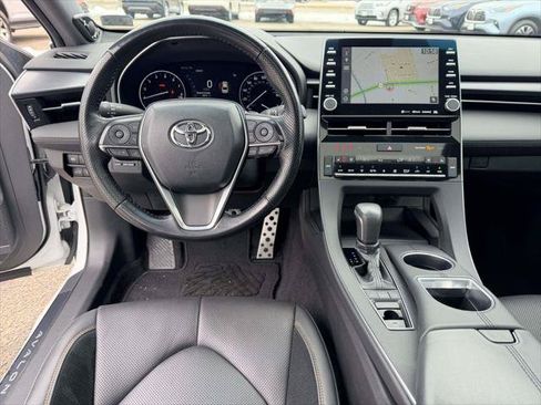 Certified 2019 Toyota Avalon Touring w/ Advanced Safety Package FWD image 2