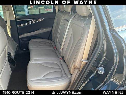 Certified 2022 Lincoln Nautilus Reserve AWD/4WD image 23