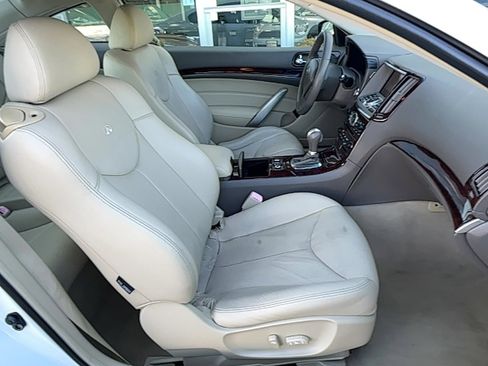 Used 2009 INFINITI G37 x Coupe w/ Premium Pkg image 19