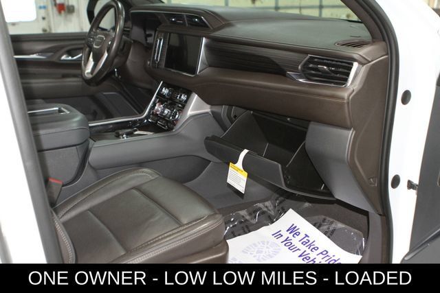 Used 2022 GMC Yukon XL Denali AWD/4WD image 26