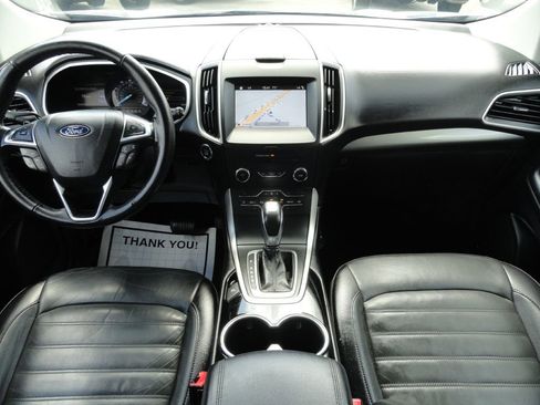 Used 2018 Ford Edge SEL w/ Equipment Group 201A FWD image 6