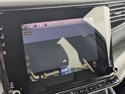 Used 2023 Jeep Wagoneer L Series III w/ Preferred Equipment Group image 12