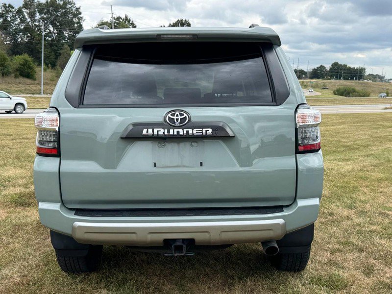 Used 2023 Toyota 4Runner TRD Off-Road Premium w/ Moonroof Package AWD/4WD image 4