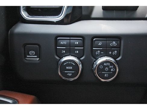 Used 2022 GMC Sierra 1500 Denali Ultimate AWD/4WD image 21