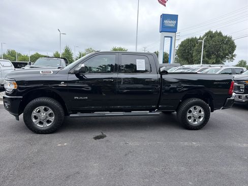 Used 2022 RAM 3500 Big Horn w/ Level C Equiment Group AWD/4WD image 7