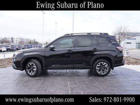 Used 2026 Subaru Forester Premium image 2