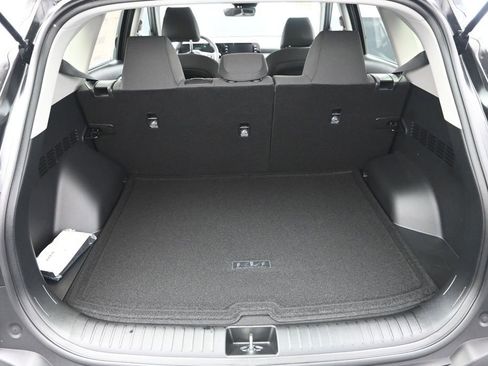 New 2026 Kia Seltos LX FWD image 32