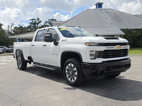 Used 2025 Chevrolet Silverado 2500 Custom w/ Custom Value Package RWD image 7