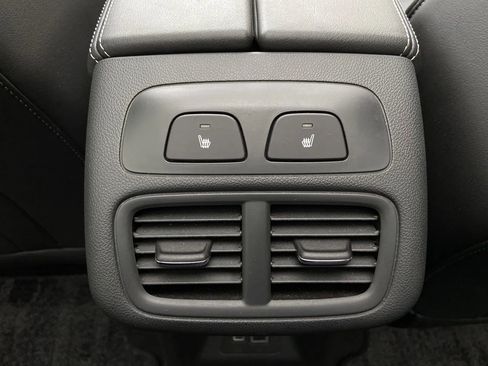 Used 2023 Buick Envision Avenir AWD/4WD image 25
