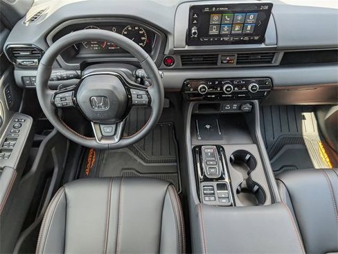 New 2025 Honda Pilot TrailSport image 6