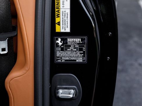 Used 2024 Ferrari Purosangue AWD/4WD image 26