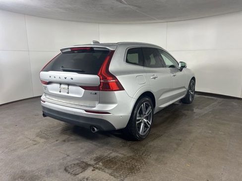 Used 2019 Volvo XC60 T6 Momentum w/ Multimedia Package image 7