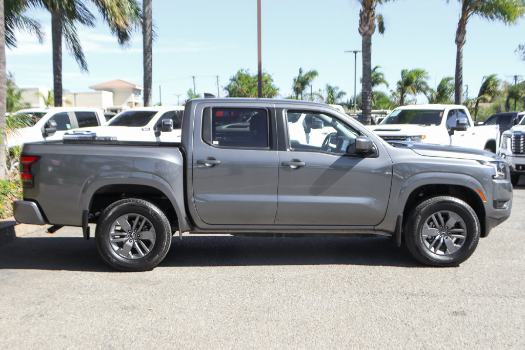 Used 2025 Nissan Frontier SV AWD/4WD image 10