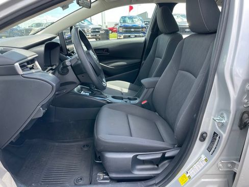 Used 2024 Toyota Corolla LE FWD image 6