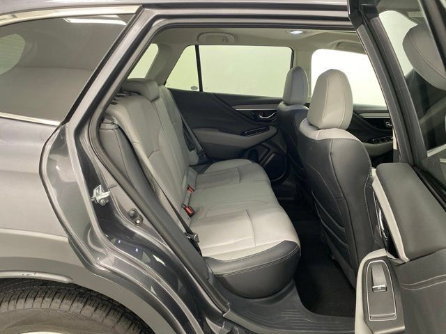Used 2025 Subaru Outback Limited AWD/4WD image 34
