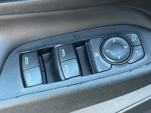 Used 2020 Chevrolet Equinox LT FWD image 15
