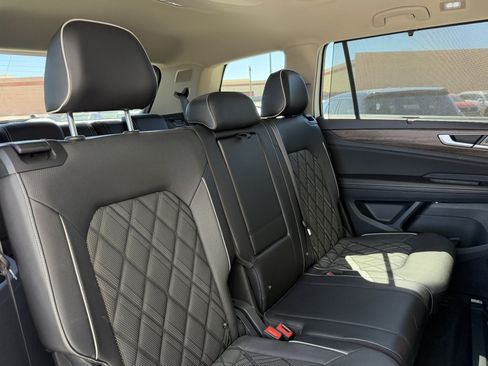 Used 2024 Volkswagen Atlas SEL Premium R-Line AWD/4WD image 47