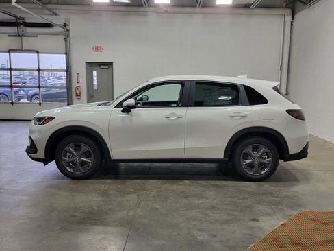New 2026 Honda HR-V LX image 9