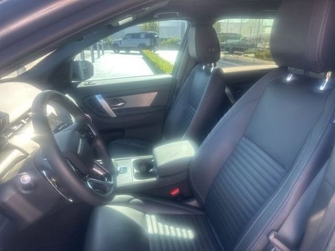 Used 2024 Land Rover Discovery Sport Dynamic SE AWD/4WD image 9