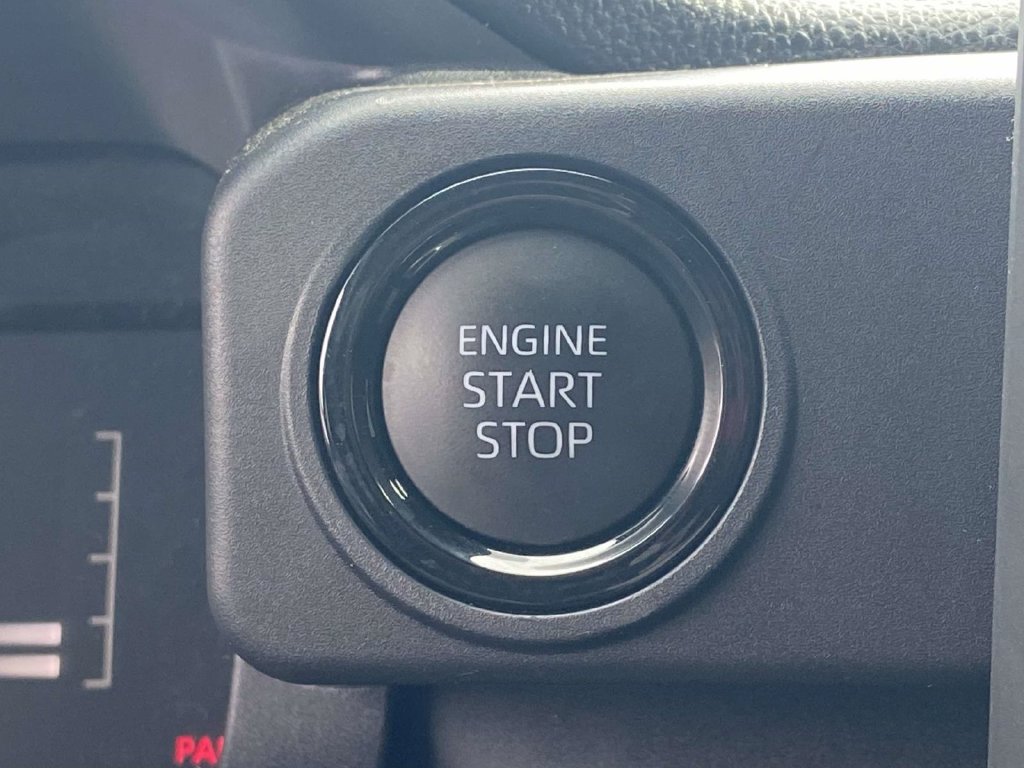 Used 2025 Toyota Tacoma SR5 RWD image 18