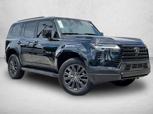 Used 2025 Lexus GX 550 w/ Cold Area Package AWD/4WD image 12
