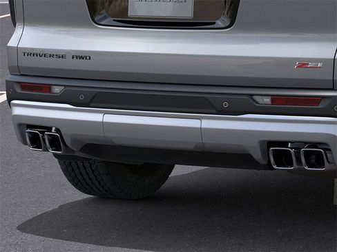 New 2026 Chevrolet Traverse Z71 w/ LPO, Floor Liner Package image 14